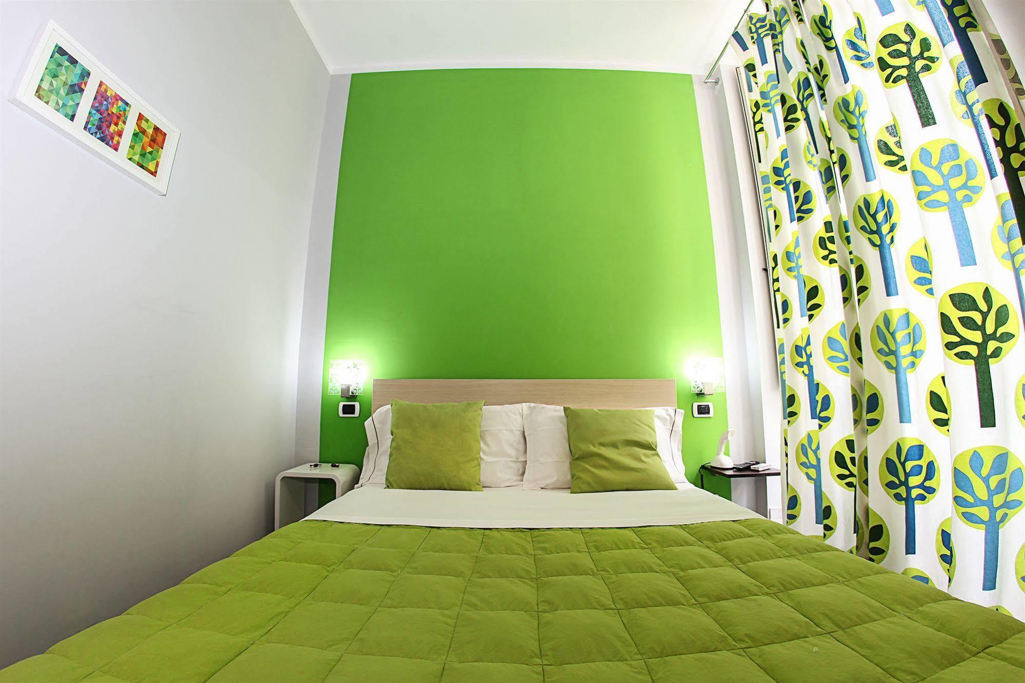 H Boutique Hotel 3*