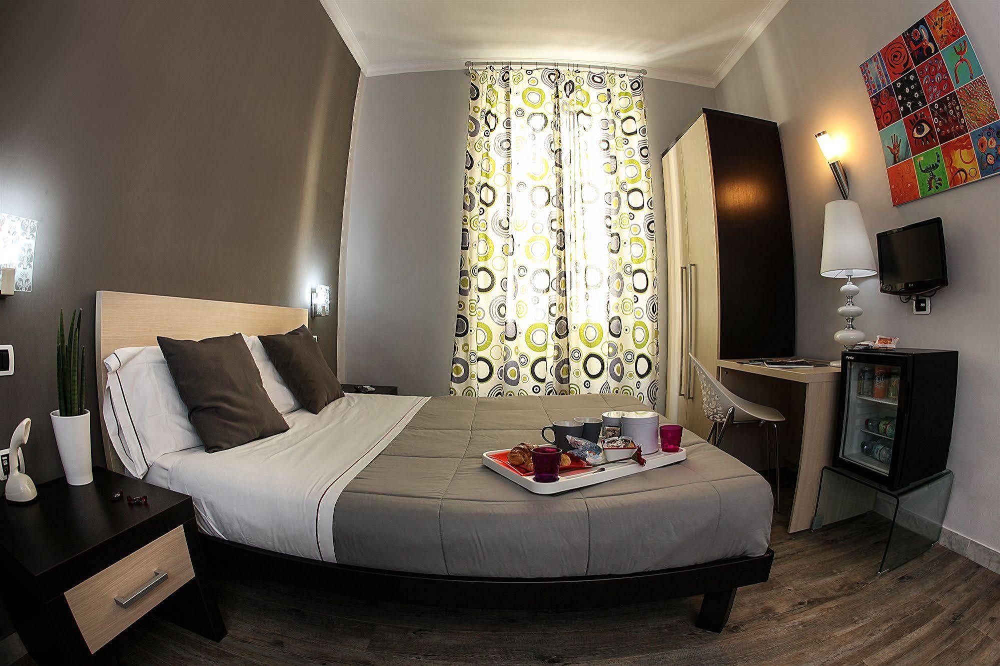 H Boutique 3* Napels